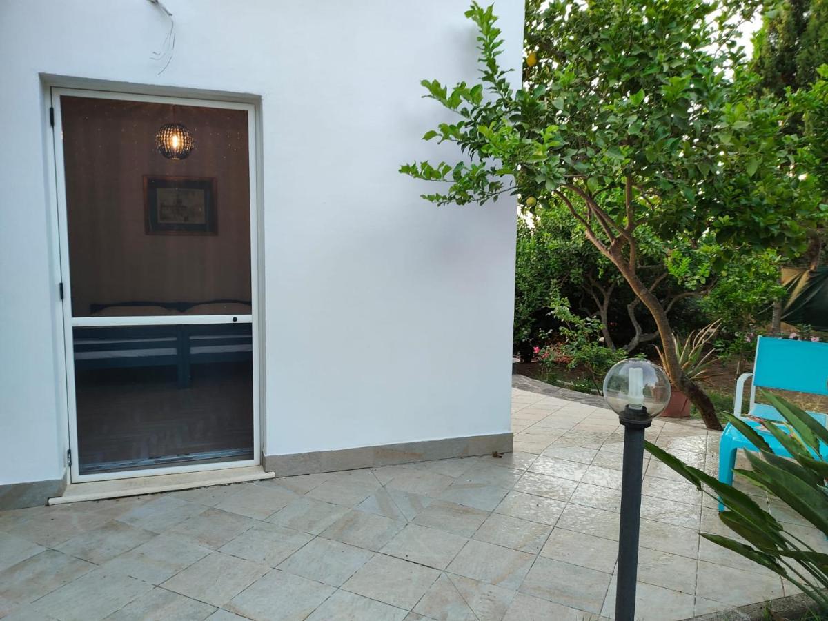 Hostal Filoxenia Di Umberto Sassari Exterior foto