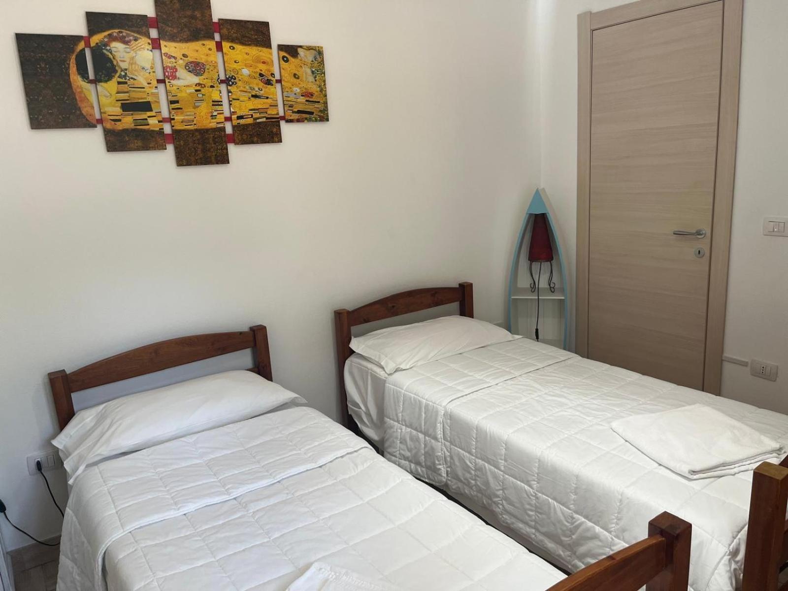 Hostal Filoxenia Di Umberto Sassari Exterior foto